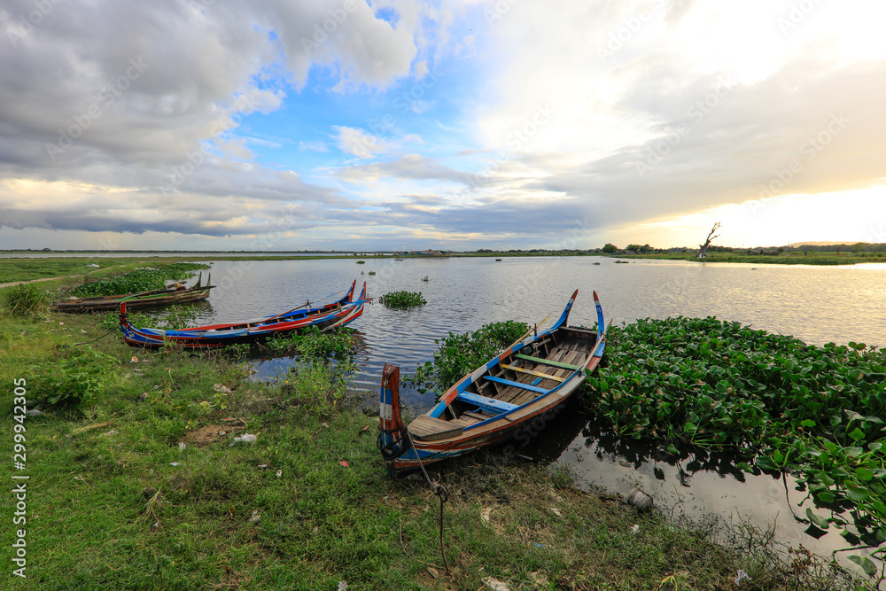 MANDALAY/MYANMAR(BURMA) - 01st Mar, 2020 : U BEIN BRIDGE is one of the famous teakwood bridge in the world. Located in Mandalay, Myanmar.
MANDALAY/MYANMAR(BURMA) - 01st Mar, 2020 : U BEIN BRIDGE is one of the famous teakwood bridge in the world. Located in Mandalay, Myanmar.