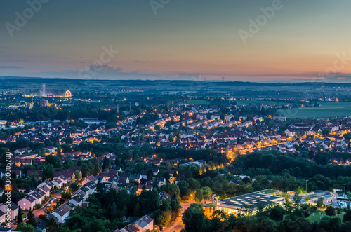 Blick über Schweinfurt am Abend