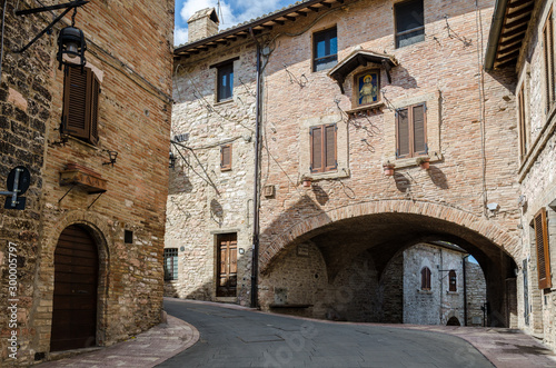 Fototapeta Naklejka Na Ścianę i Meble -  Altstadt Straße in Assisi