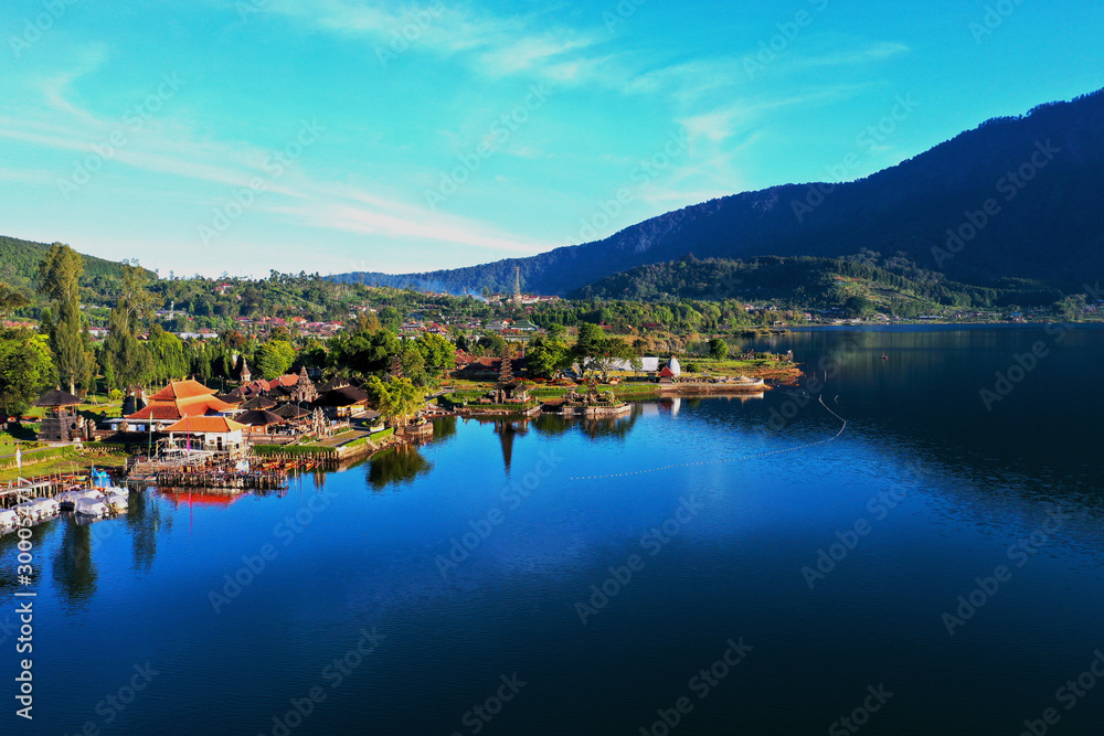 Beautiful view of Lake Beratan and Ulun Danu Temple