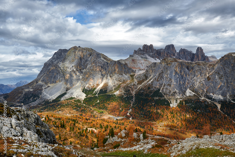 Fototapeta premium Beautiful landscape of Italian dolomites