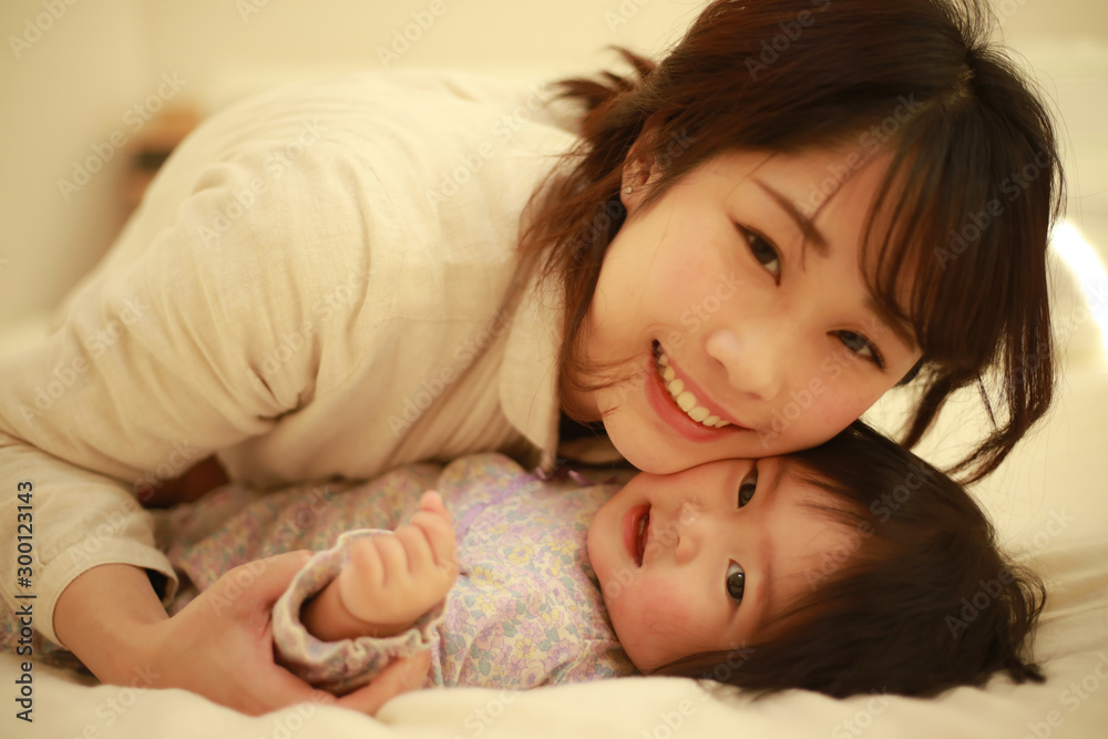 笑顔の親子 笑顔の親子