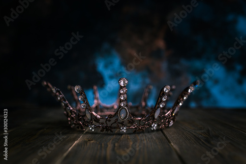 golden diadem