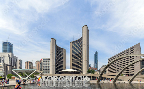 Foto Night view of Toronto City Hall, or New City Hall in Toronto, Ontario, Canada