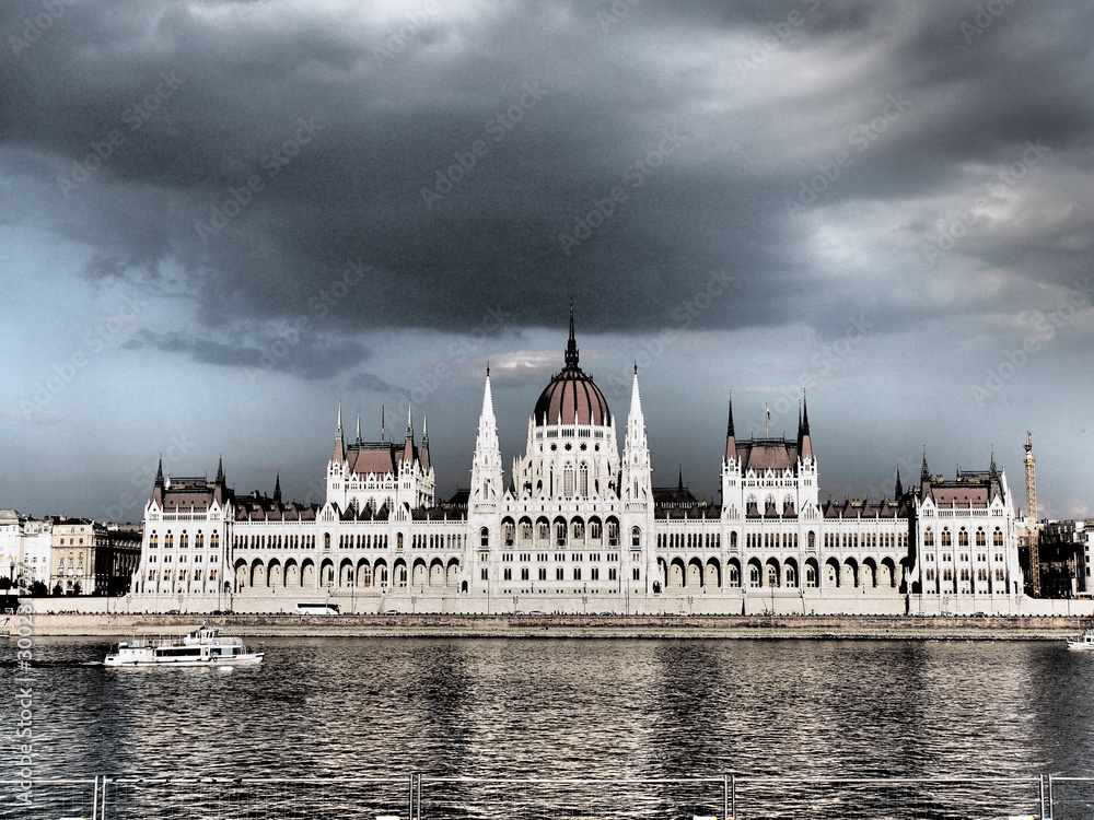 Fototapeta premium View of the Parliament of Budapest with the river