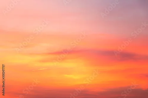Panel kuchenny z motywem Beautiful color light sky with cloud background from sunset