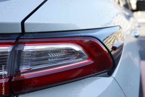 車　SUV　パーツ　部品　白　リア　テール　ライト　ウインカー