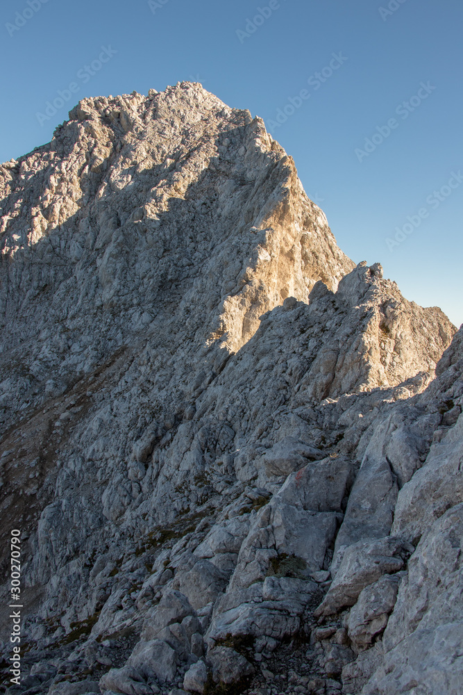 Last ascent towards Špik peak