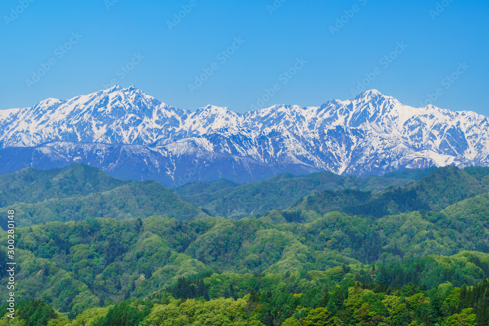 Obraz premium 小川村より望む北アルプス連峰