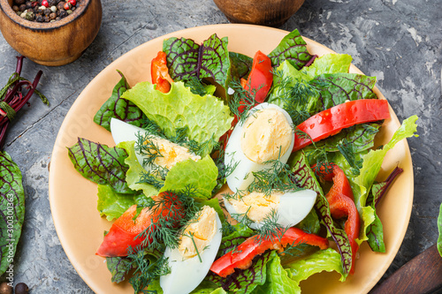 Vegetable salad with egg