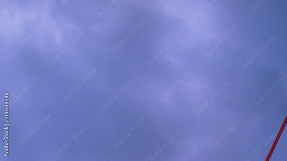 Little girl bungee jumping 3year old girl/child/kid/baby bungee