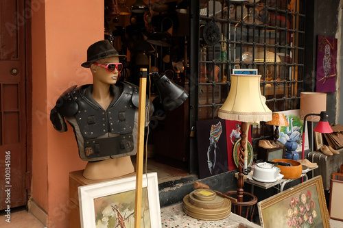 Mannequin in secondhand