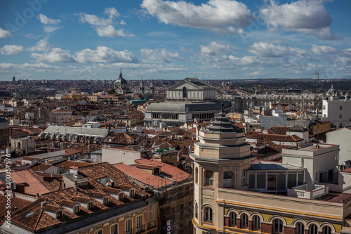 panorámica de Madrid con teatro real de fondo photo