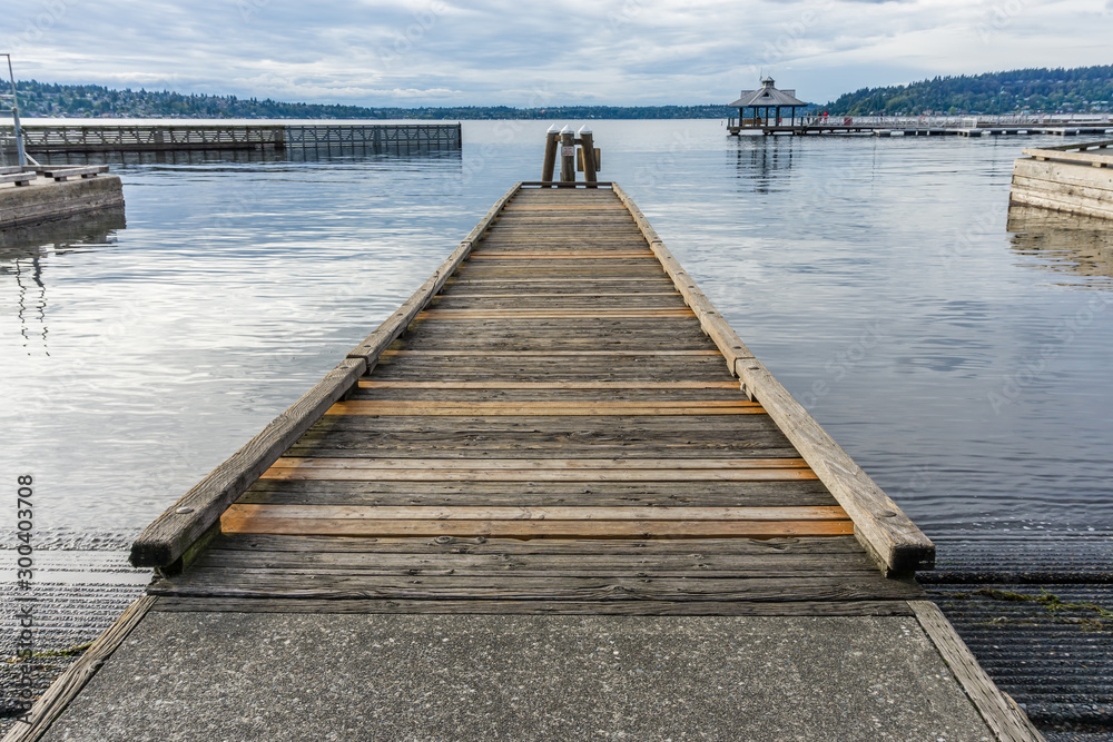Obraz premium Wooden Pier At Park