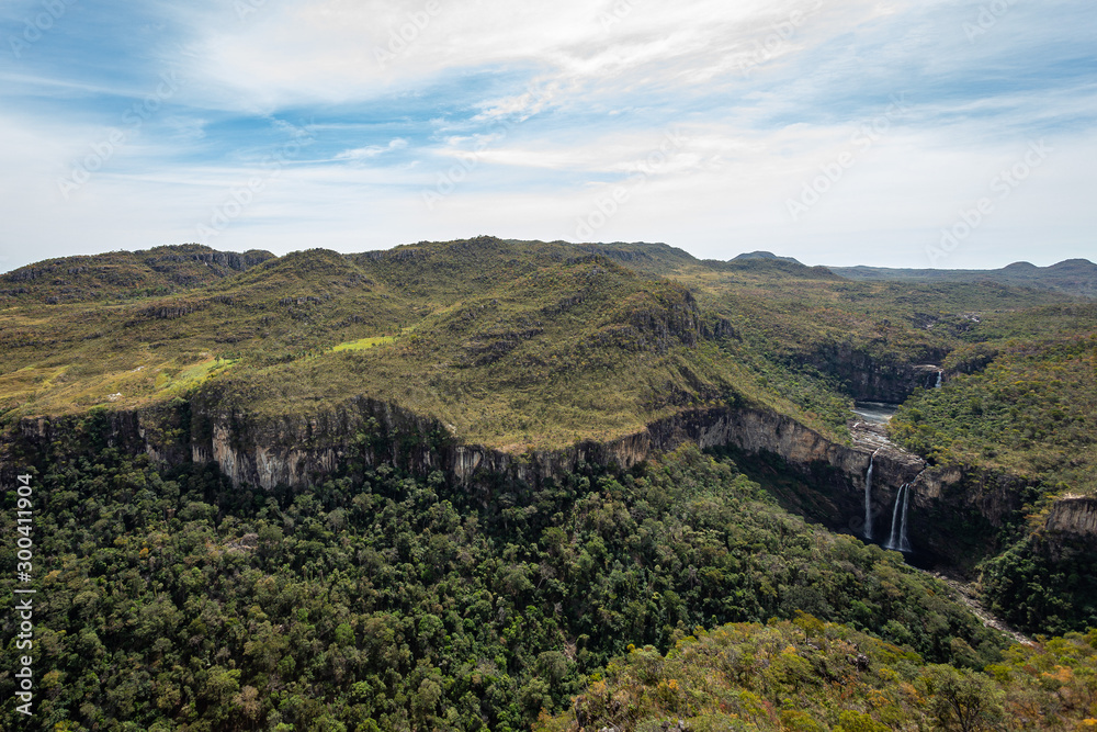 Naklejka premium view of mountains chapada dos veadeiros