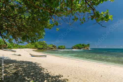 tropical beach in indonesia © Taufik C Nugroho
