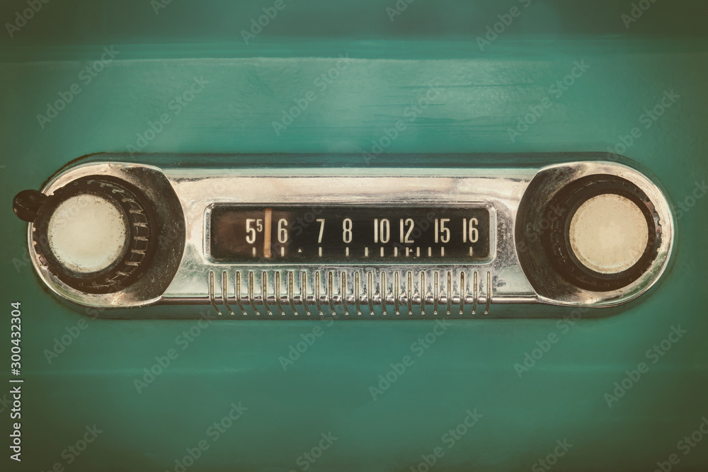 Retro styled image of an old car radio - obrazy, fototapety, plakaty 