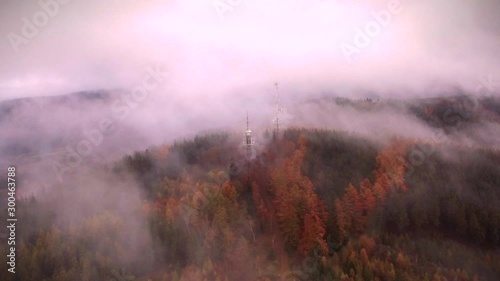 Kindelsberg im Nebel Luftaufnahme photo