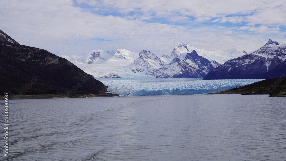 A view of perito moreno glacier in los glaciares A view of perito moreno glacier in los glaciares