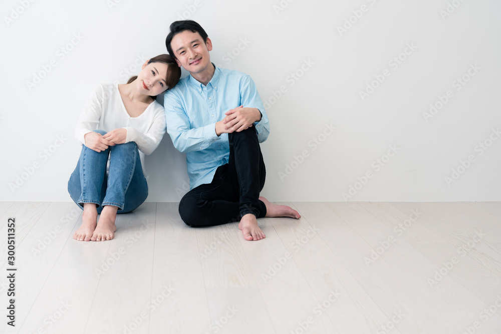 若い男女のツーショットイメージ 若い男女のツーショットイメージ