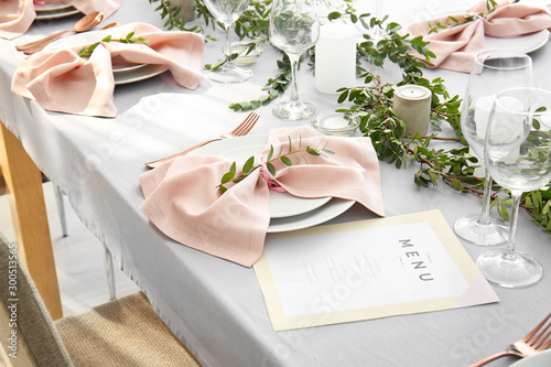 Beautiful table setting wit...