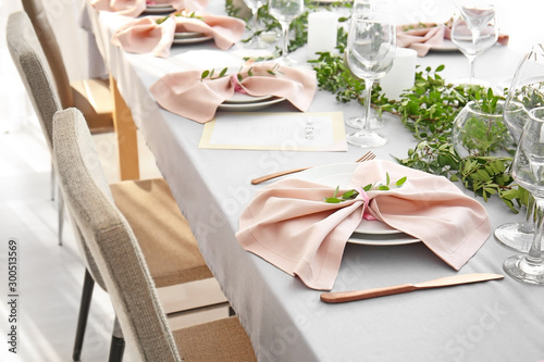 Beautiful table setting wit...