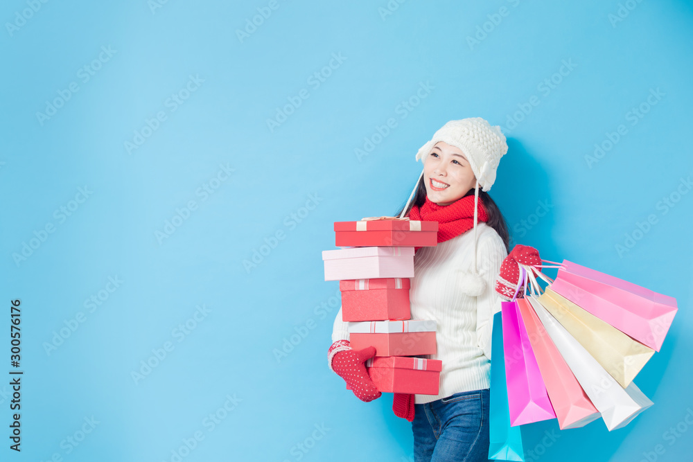 Obraz premium asian woman wear winter clothes