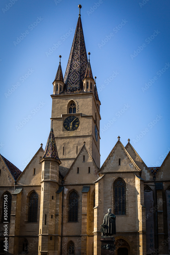 Außenansicht der evangelischen Kirche in Hermannstadt