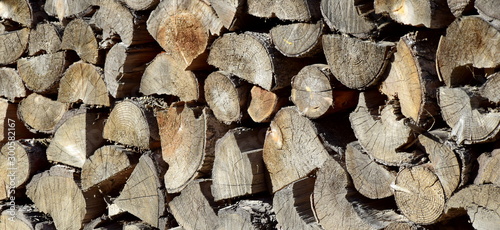 Hintergrund und Textur - Holzstapel Brennholzstapel f  r den Winter