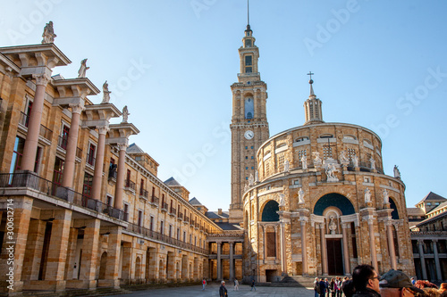 Wallpaper Mural Universidad Laboral de Gijón Torontodigital.ca