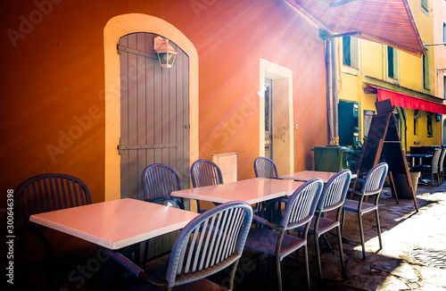 Fototapeta Naklejka Na Ścianę i Meble -  sidewalk restaurant