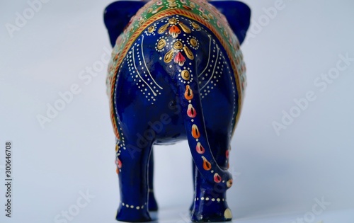 elephant back made in ceramic and painted with indues motifs