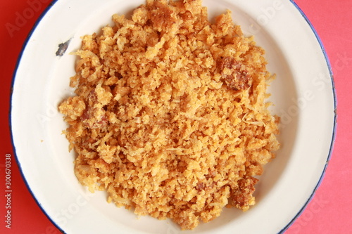 Las migas is a typical Spanish dish made with crumbs, onions and chorizo