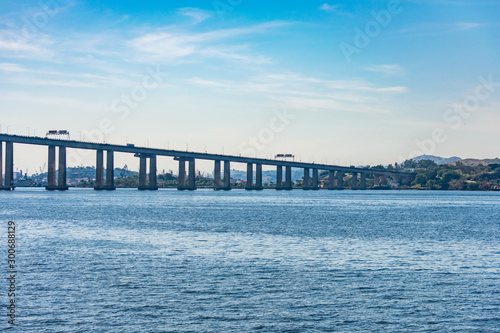 Fotos feitas na Baía de Guanabara, passando de Barca pela Ponte Rio-Niterói  photo