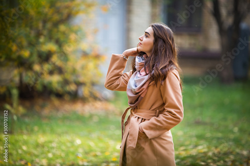 stylish woman in autumn park © pil76