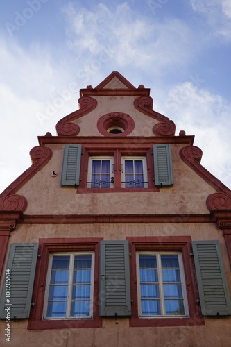 Sehenswerte Renaissancefassade in Edenkoben an der Südlichen Weinstrasse