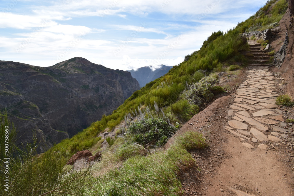Hiking trail from Pico Arieiro to Pico Ruivo in Madeira, Portugal Hiking trail from Pico Arieiro to Pico Ruivo in Madeira, Portugal