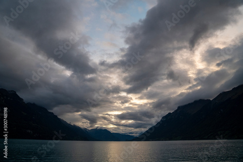 Brienzersee: Abendsonne mit Wolken photo