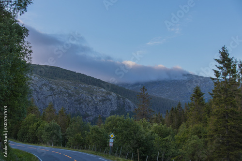 Landschaftsstraße in Norwegen © Thomas