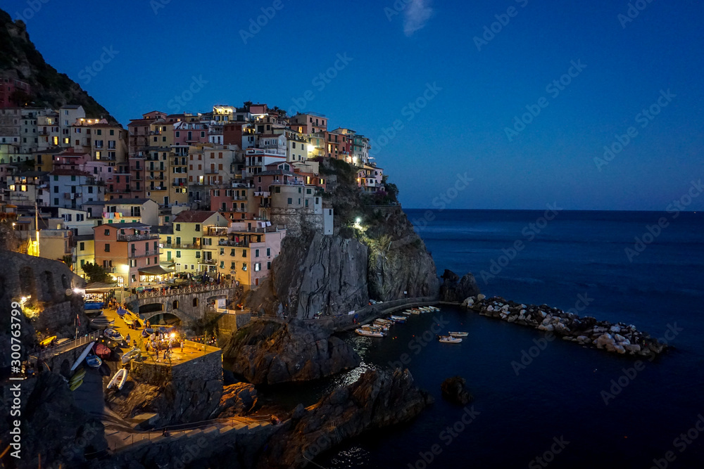 NIght lights cinque terre