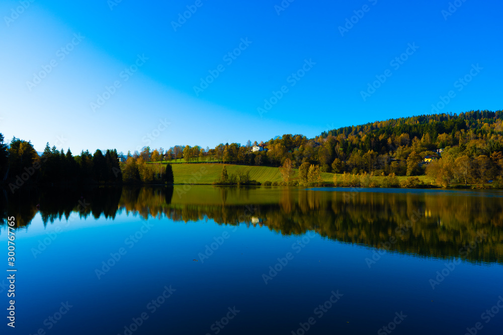 Maltschacher See in Kärnten mit Reflektion