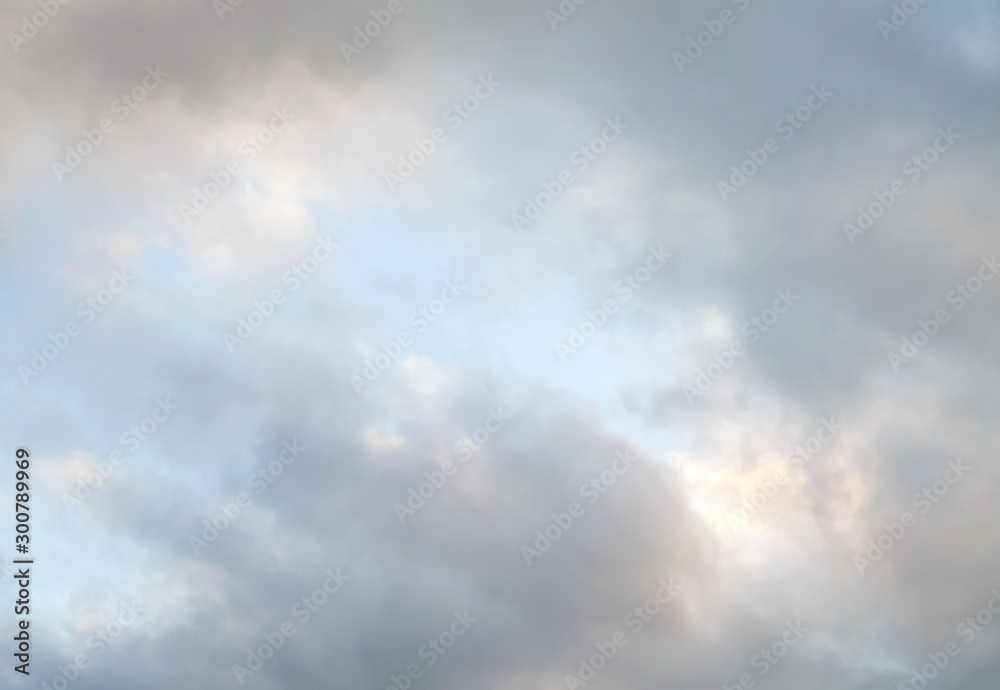 Obraz premium Partial clouds. Sunset