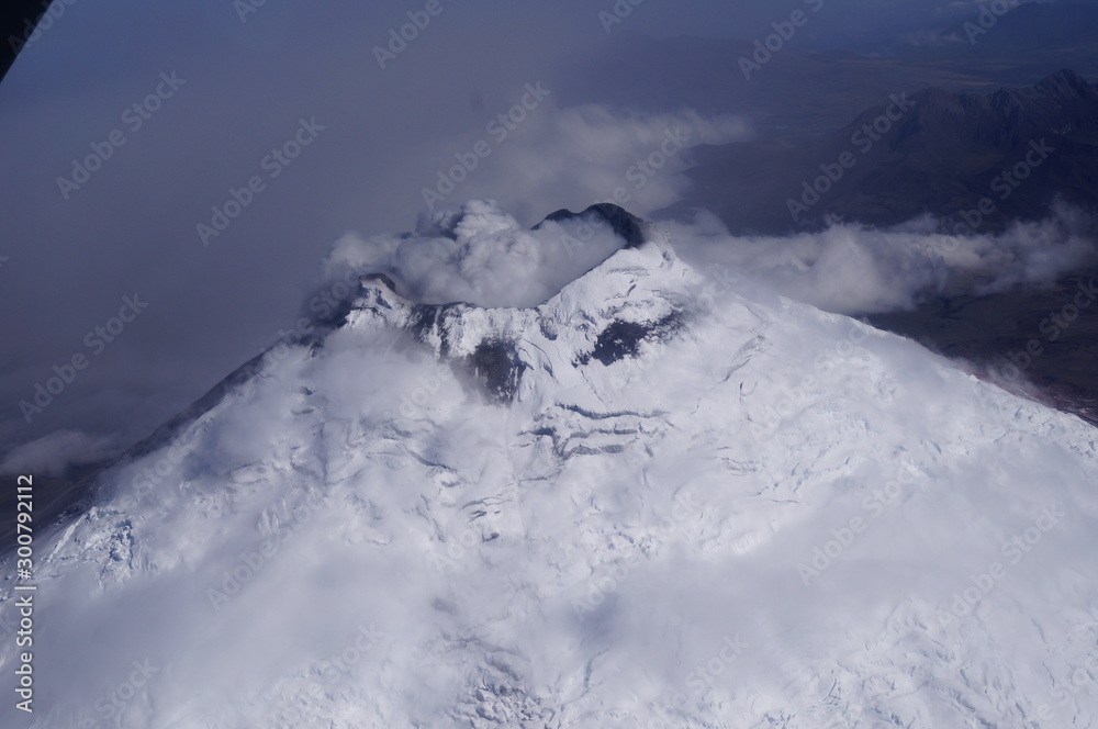 Obraz premium COTOPAXI VOLCANO CRATER