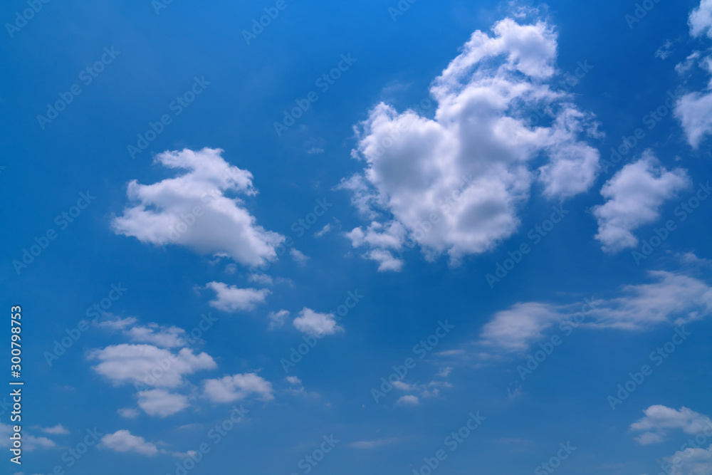 Fototapeta premium White cloud and blue sky background