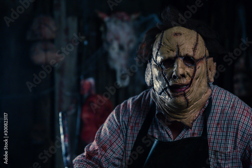 Canvastavla leatherface serial killer halloween costume