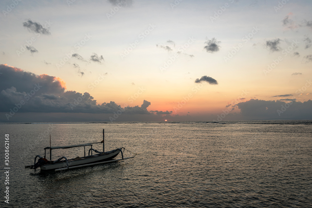 Fototapeta premium Beautiful Sunrise View of Sanur Beach in Bali Island