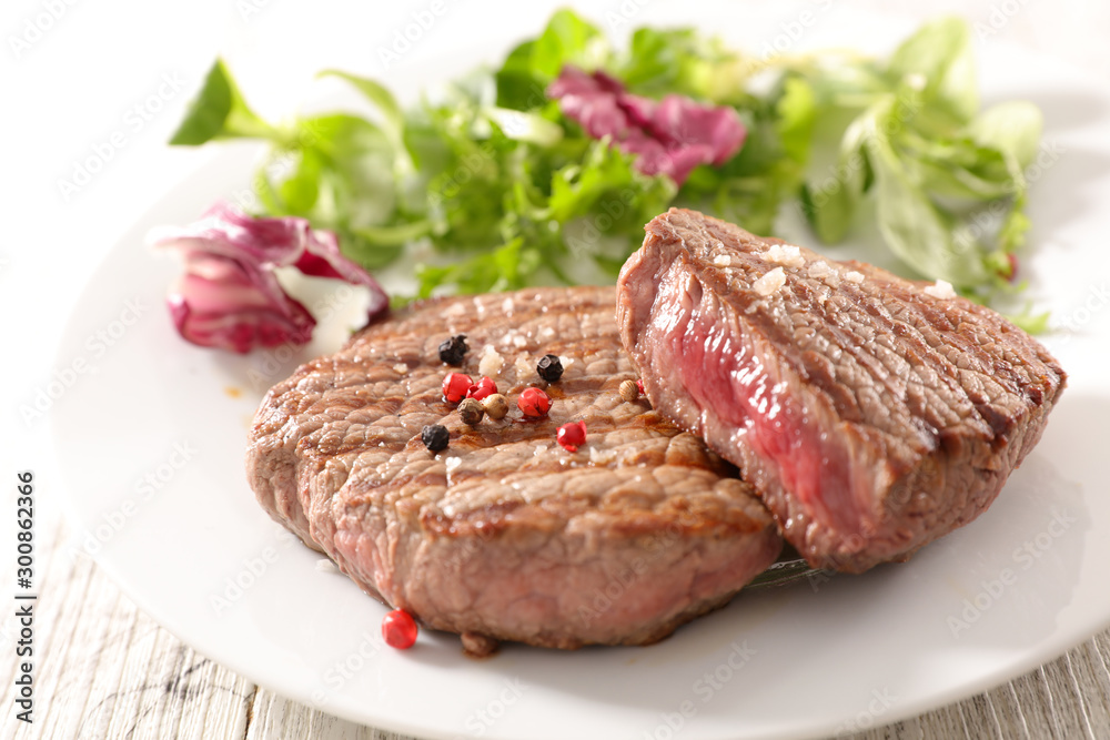 grilled beef steak and salad