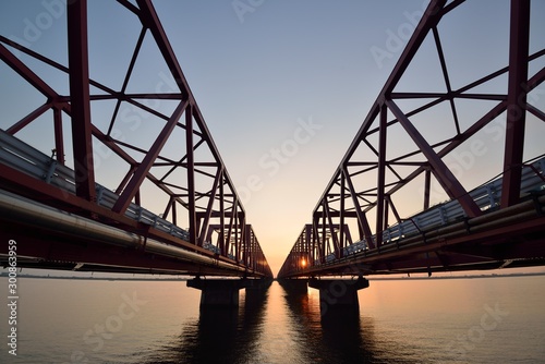 木曽川大橋からの日の出 © Kazuyoshi Ozaki