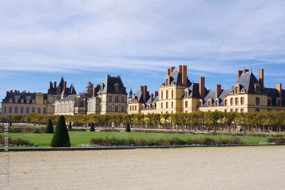 Vue du château depuis le parc de Fontainebleau - 5
