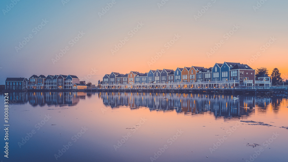 Fototapeta premium Les maisons colorées d'Houten